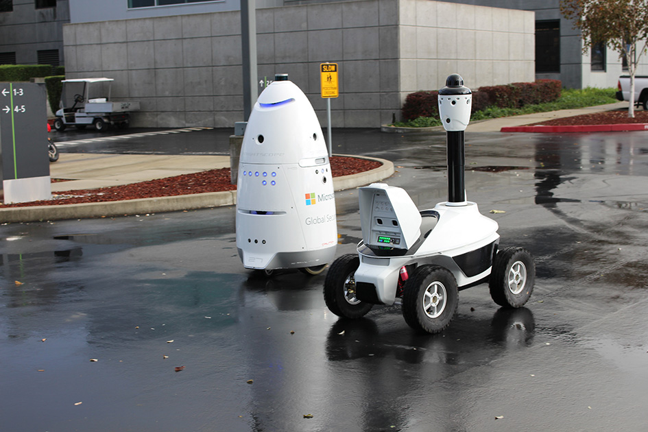 robot-tral-patrul-with-k5-robot.jpg